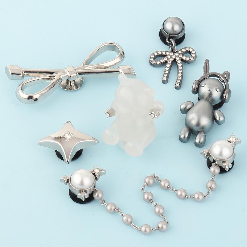 Cross-Border Mall Clogs Flower Accessories Transparent Bear White Pearl Diamond-Encrusted Xiaohongshu Same Style Shoe Flower Buckle Accessories