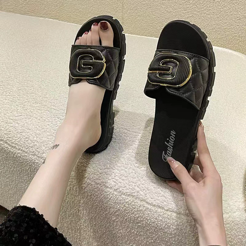 2024 новые тапочки женская летняя мода дикая внешняя одежда мягкая подошва досуг противоскользящие и износостойкие холодные шлепанцы