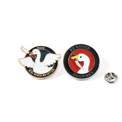 Cartoon Anime Game Merchandise, Mischievous Goose Merchandise, Oil Pin Criminal Goose Badge Enamel Alloy Pin