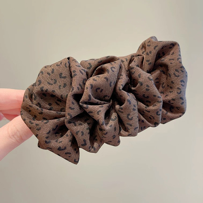 347 темно-коричневый зажим-банан с леопардовым принтом