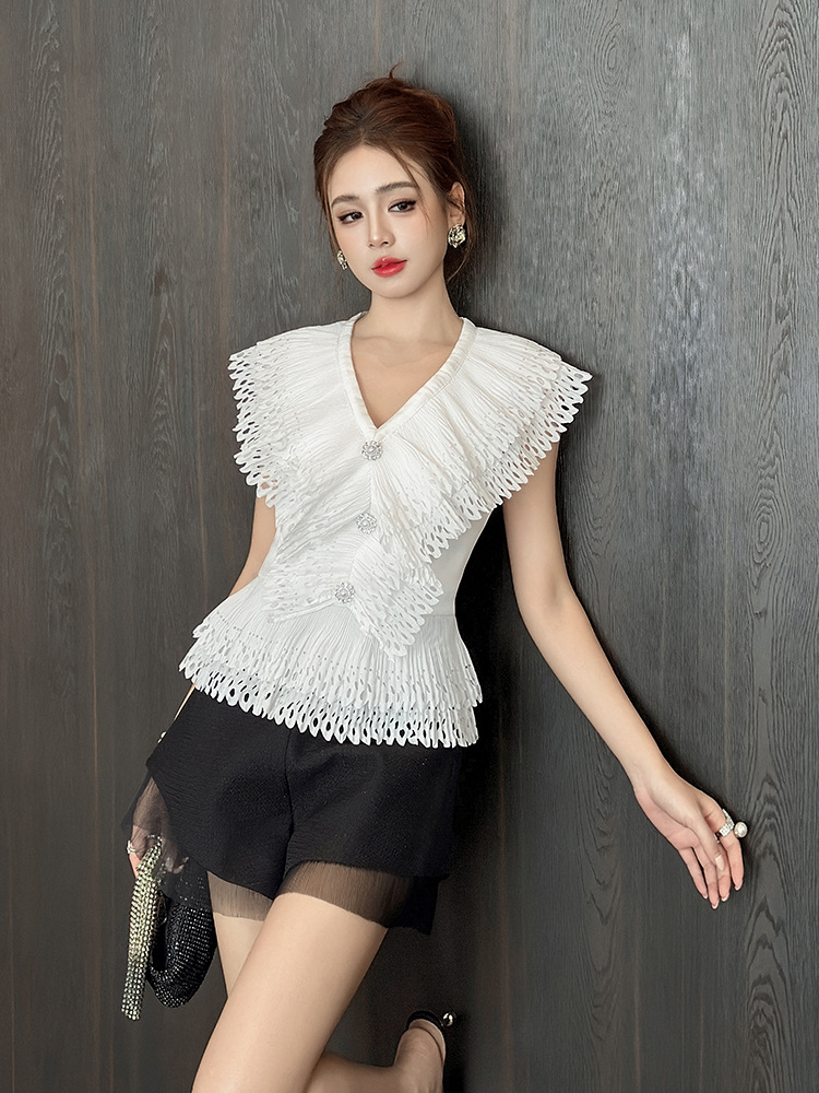 Áo sơ mi nữ trắng tay phồng thiết kế lỗ ren — trắng
