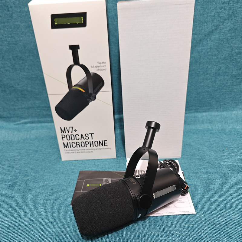 Cross-Border Export Mv7+ High-End Wired Dynamic Microphone Computer Live Singing with Monitoring Professional Microphone Supply