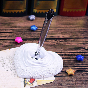 Z04 pen holder feather pen dip pen European-style three-dimensional relief carved pattern metal pen holder White