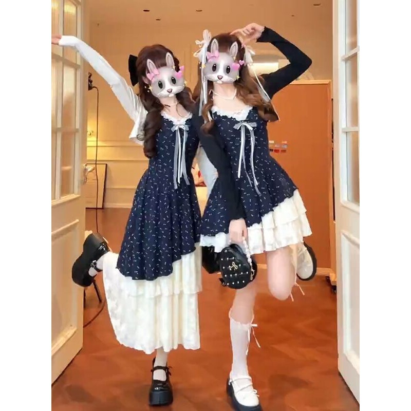 Korean-Style Super Stylish Knitted Cardigan for Women, New Spring Collection, Perfect for Petite Figures, Stunning Waist-Cinching Strap Dress Two-Piece Set