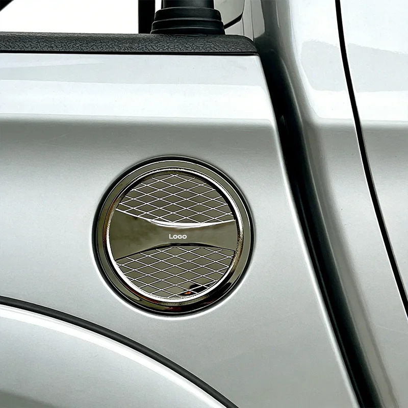 Suitable for Mitsubishi TRITON L200 2015-2018 model fuel tank cover ABS decorative sticker fuel tank protection cover