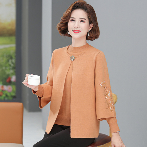 妈妈秋装针织打底衫2022新款中年女洋气减龄上衣中老年宽松薄毛衣 pic 14