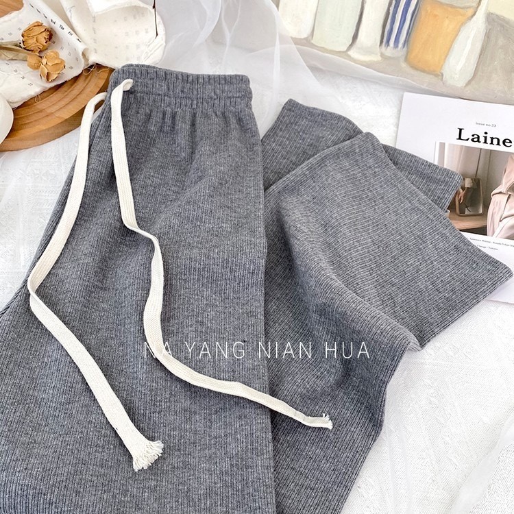 봄과 가을 회색