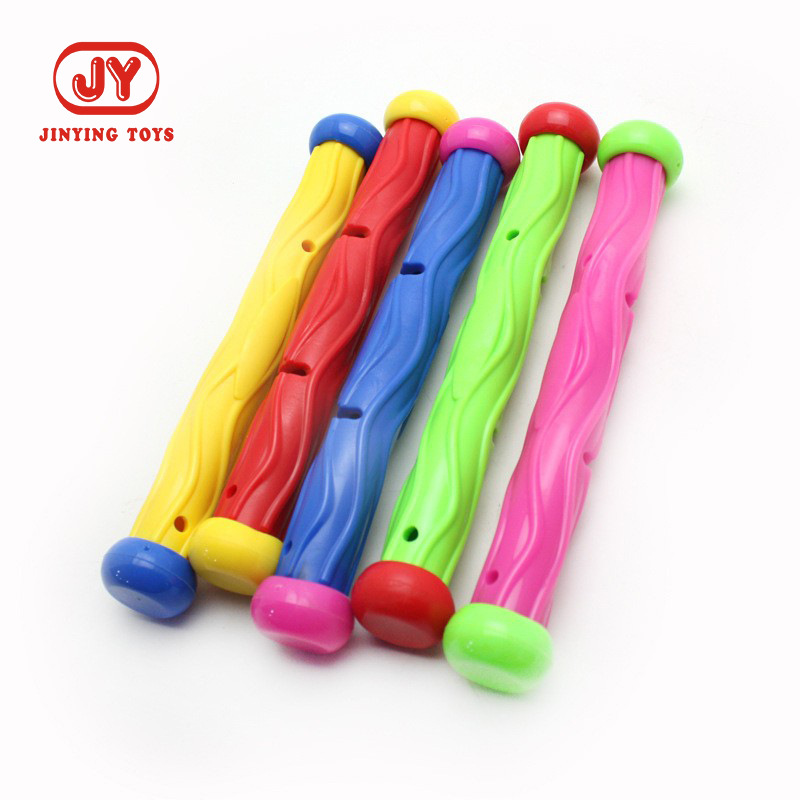 Fábrica transfronteriza suministro de juguetes de buceo niños natación palo de buceo juguetes de agua de verano al por mayor