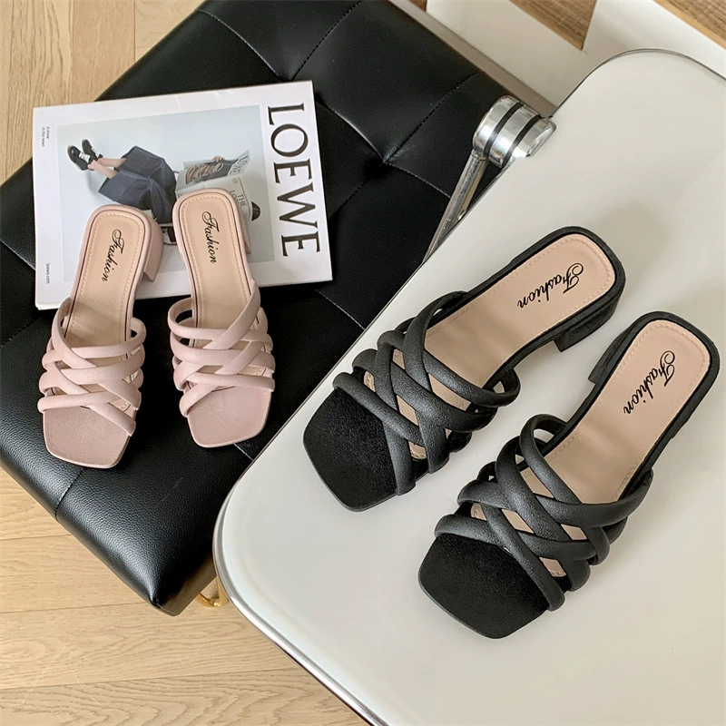 Модные сандалии с перекрестными ремешками для женщин, летняя обувь 2025, новый нишевый дизайн, удобные мягкие плоские пляжные туфли