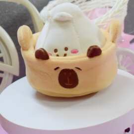 水豚蒸笼包子挂件钥匙扣美食毛绒公仔创意搞怪玩偶皮壳批发