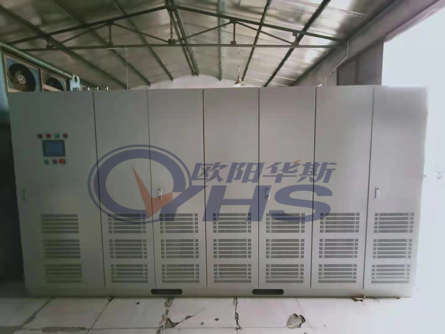 三相2000KVA变频电源，输入440V 60HZ，输出380V 50HZ，发墨西哥