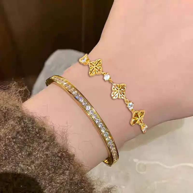 中古风vintage微镶十字花手链手镯精致气质高级感老钱风叠戴手饰