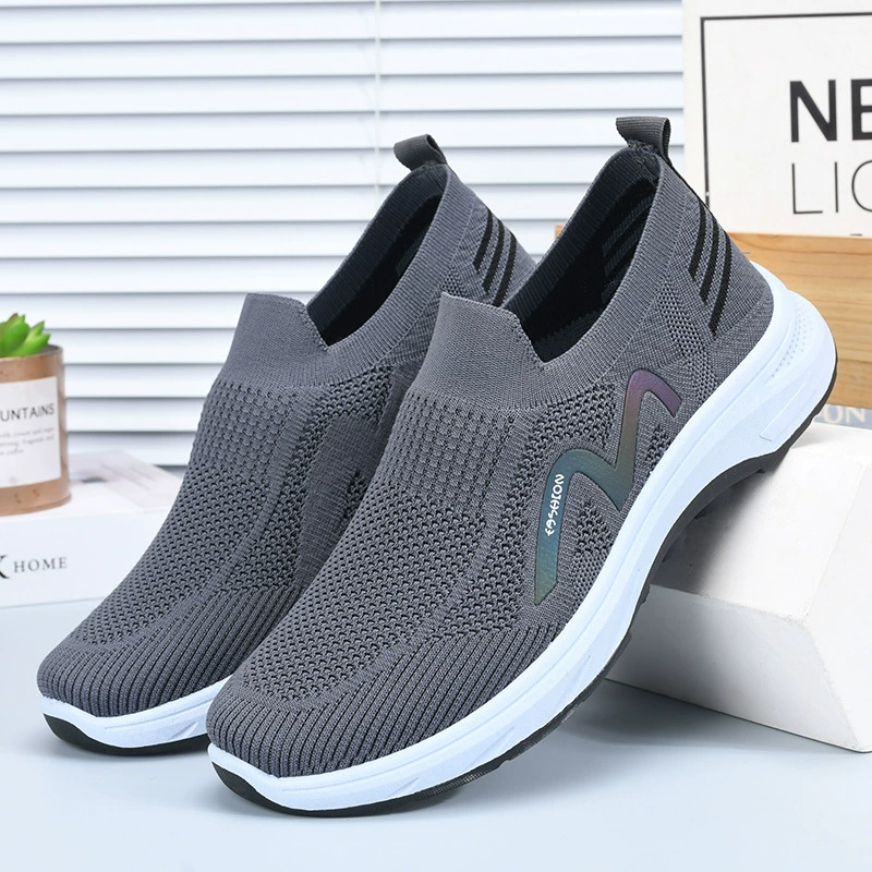 Мужские туфли 2025: Новые осенние повседневные дышащие легкие спортивные слипоны для прогулок для мужчин среднего и старшего возраста