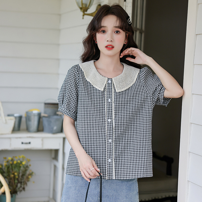 2024 Summer New Arrival French Style Crochet Hollow Doll Collar Lace Plaid Loose Short-sleeved Shirt for Women