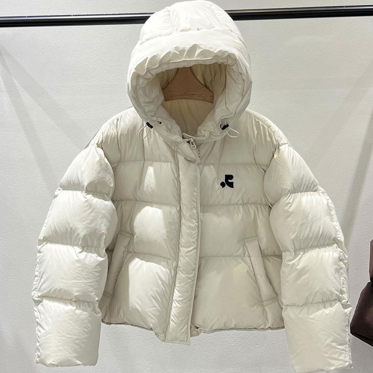 2024冬の女性の短い帽子がダウンジャケットを厚くした韓国版のゆるいパン服のデザイン感刺繍のコート