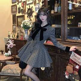 法式纯欲设计感波点灰色蝴蝶结连衣裙女秋冬胖气质收腰公主裙潮