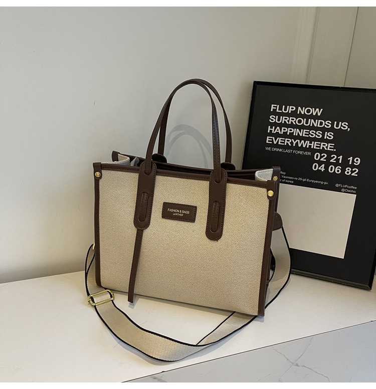 A new 2024 popular and versatile crossbody bag for women's commuting, a stylish tote bag undefined