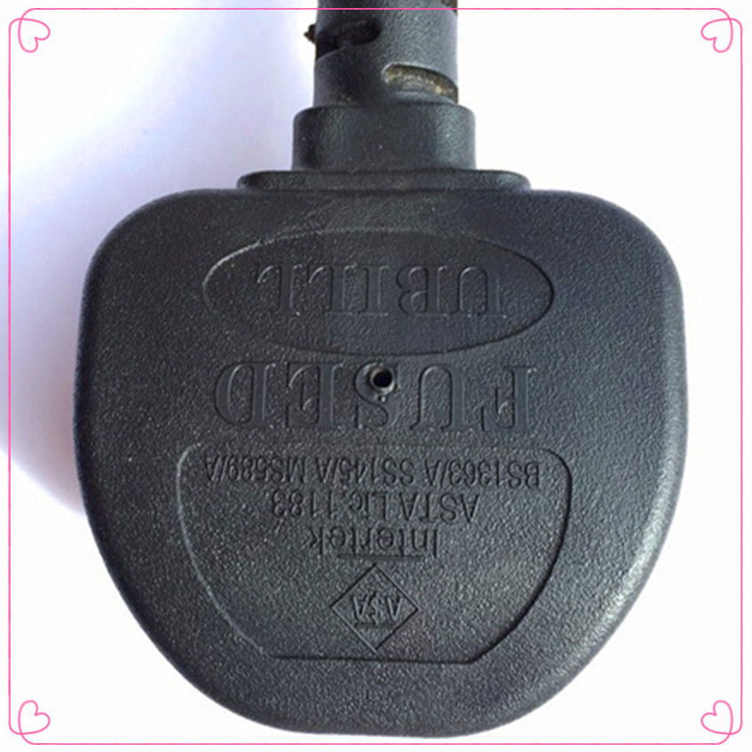 供应英规电源插头 13A带保险丝 1.5米3*0.75平  品字尾插头电源线