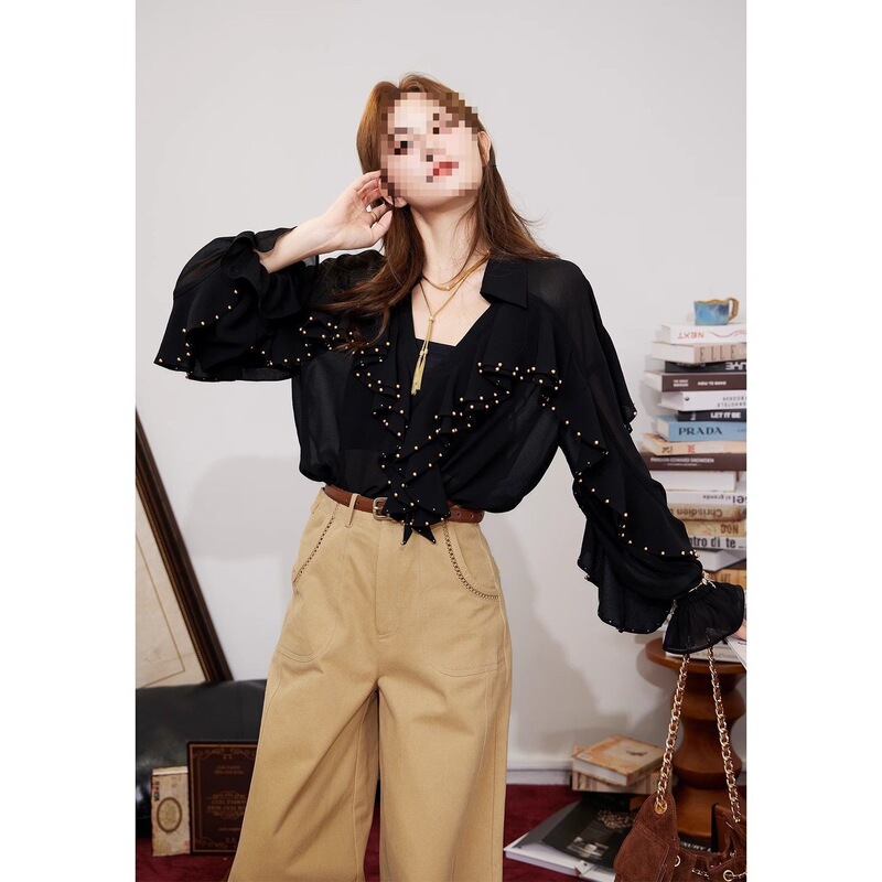 Early Autumn [Black Pearl] Superiority Feeling Bronze Gold Pearl Ruffle Collar Shirt