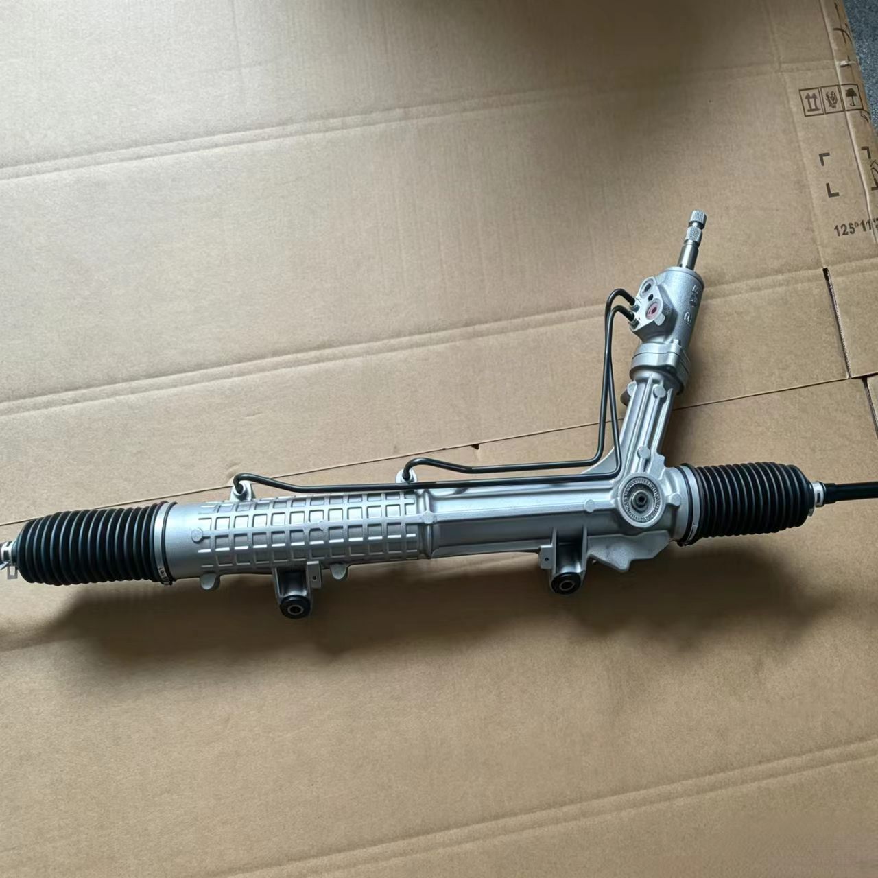 4077622 Is Suitable for Transit Car Parts Steering Gear and Steering Box
