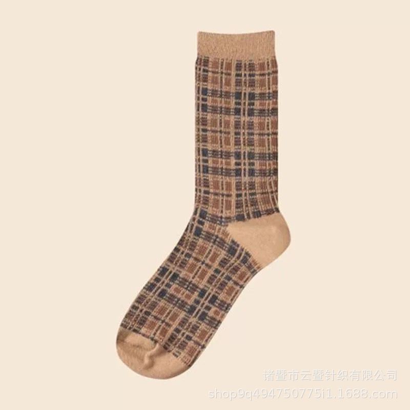 新商品のカレー色の生放送の靴下の女性は秋冬に中長の靴下を厚くします。|undefined