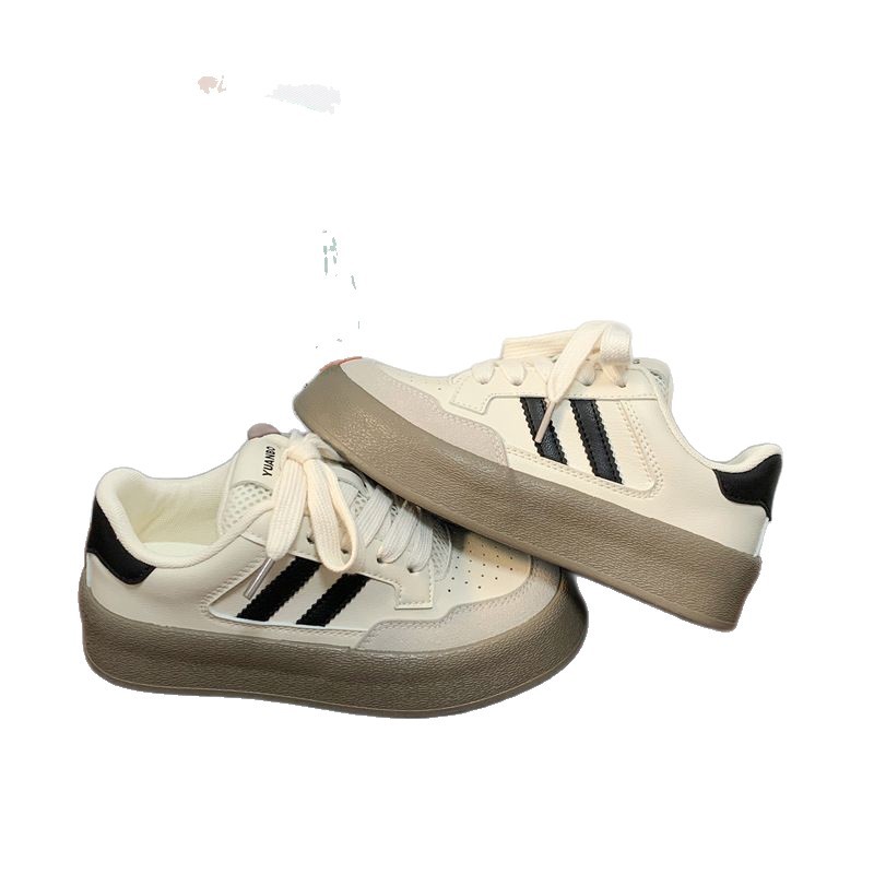Nicho Zhong dulces zapatos de suela gruesa para mujeres 2025 primavera y otoño versátiles zapatos de entrenamiento alemán de altura interior zapatos deportivos casuales pequeños zapatos blancos