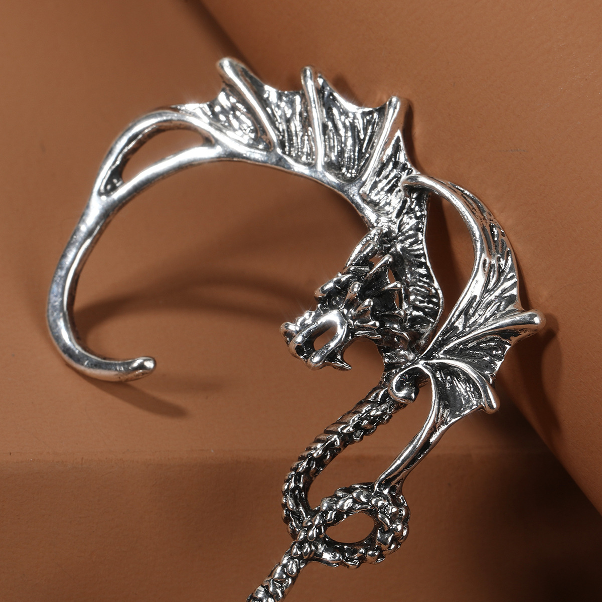 Orecchini gotici retrò con ali da elfo, clip per le orecchie per le donne, stile dark, stile punk, orecchini da diavolo, orecchini a forma di drago, ganci per le orecchie_voghion.com