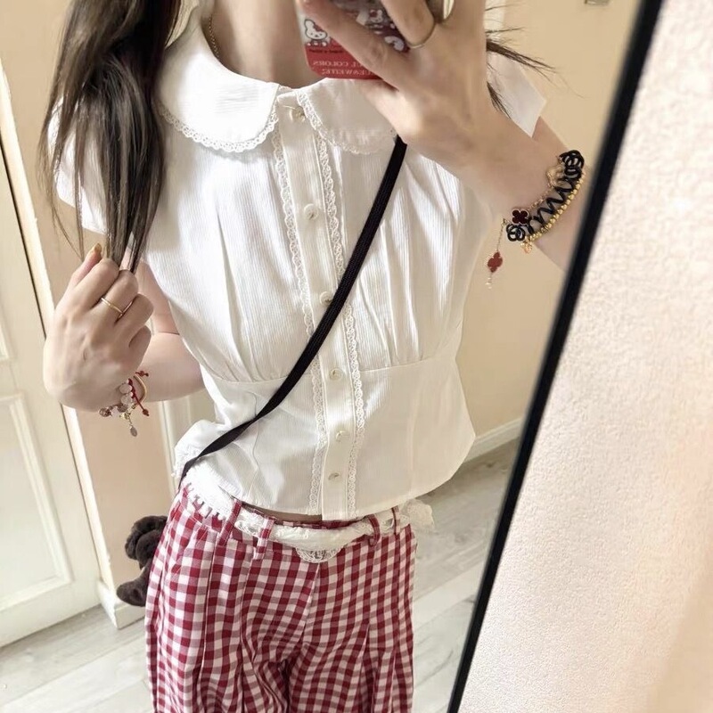 French-Style Sweet White Lace Doll Collar Shirt for Women, Summer Design Short-Sleeve Blouse with a Cinched Waist, Short Top