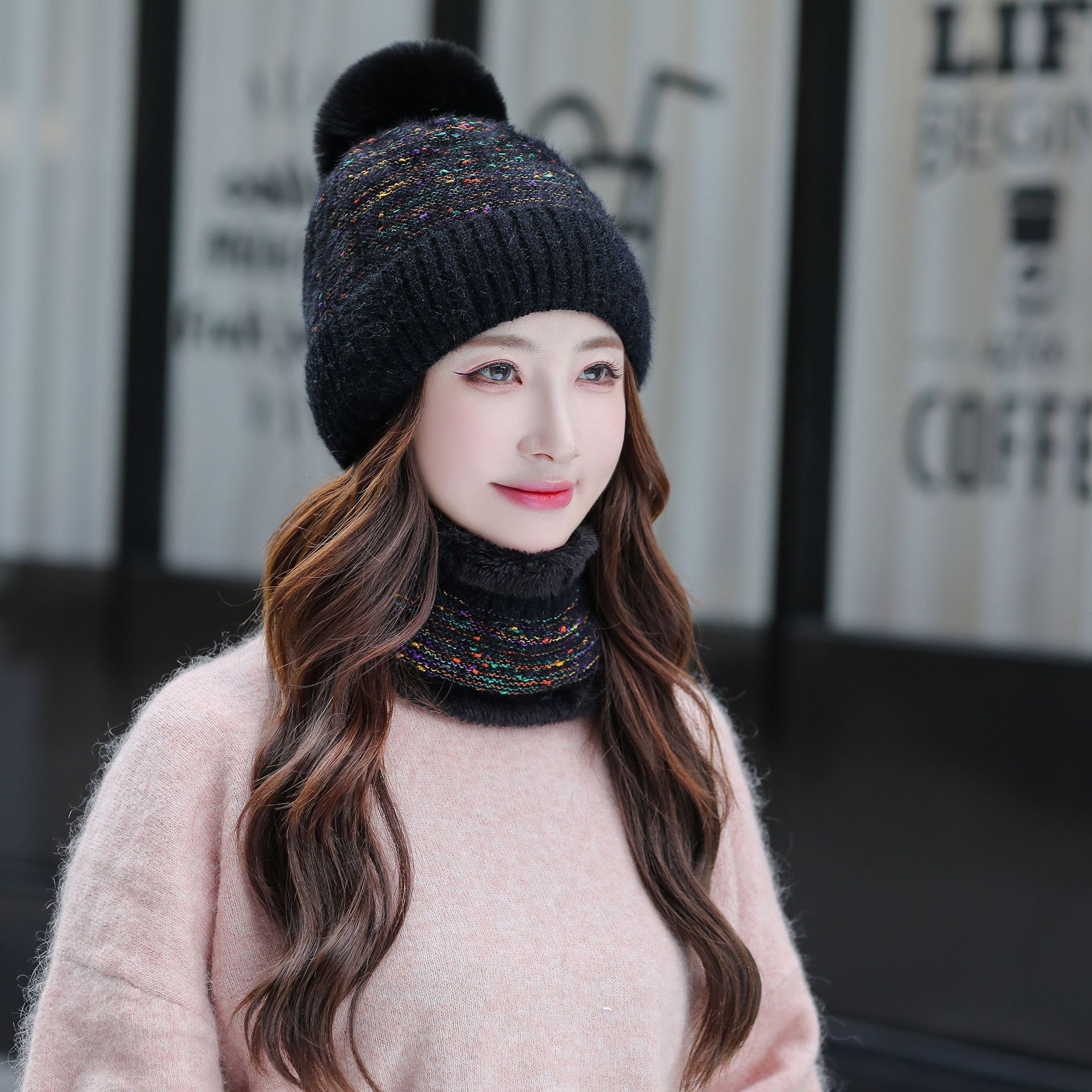 Sombrero de las mujeres de otoño e invierno cálido bufanda de protección auditiva traje de dos piezas sombrero de lana de moda de color mezclado a prueba de frío image 3