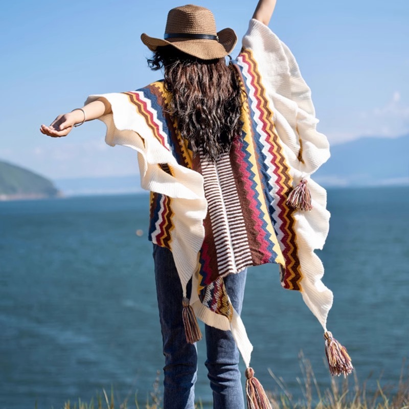 工厂现货云南民族风流苏披肩女外搭外套斗篷波西米亚大理旅游穿搭|undefined