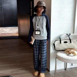 女童连帽针织衫格子裤套装2026洋气新款时髦显瘦中大童时尚两件套