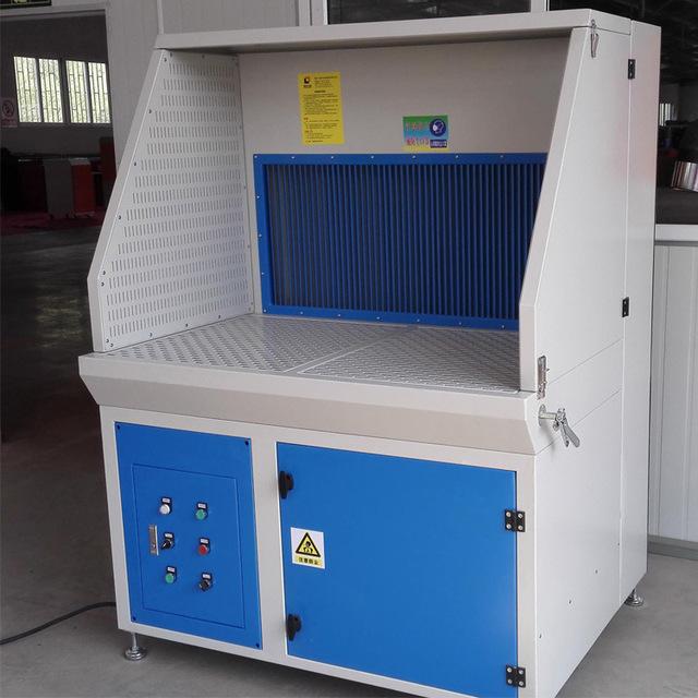 Mesa de pulido de eliminación de polvo industrial Mesa de trabajo de aspiración de polvo móvil Purificación de bajo ruido y alta eficiencia especial para soldadura y pulido