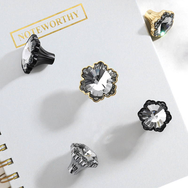 Snowflake Diamond Handle Household Cabinet Drawer Handle Light Luxury Bathroom Handle Single Hole Wardrobe Door Handle Manufacturers