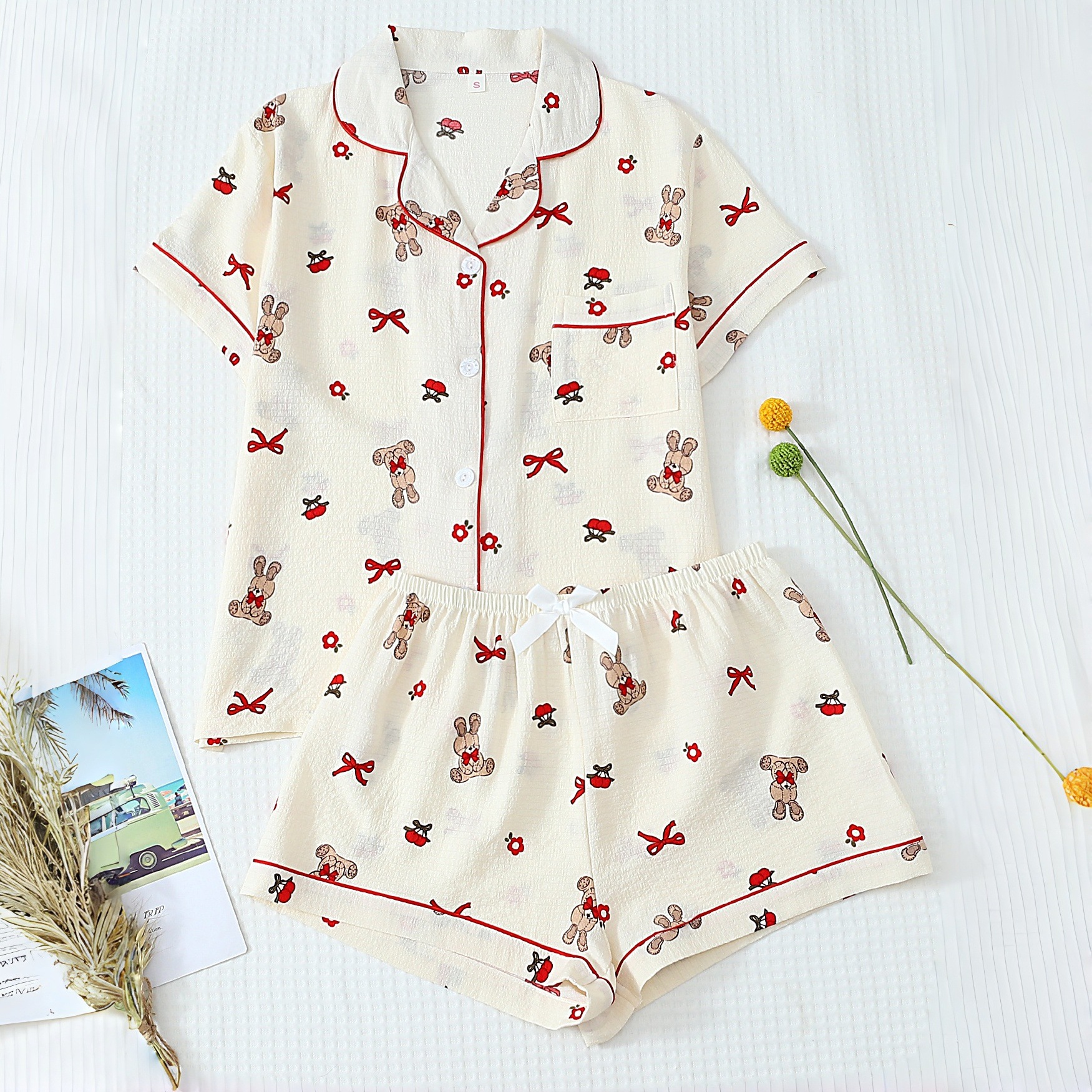 Flores trituradas 2026 nueva burbuja transfronteriza arrugada cardigan impresa pijama de mujer manga corta pantalones cortos transfronterizos conjunto de ropa para el hogar