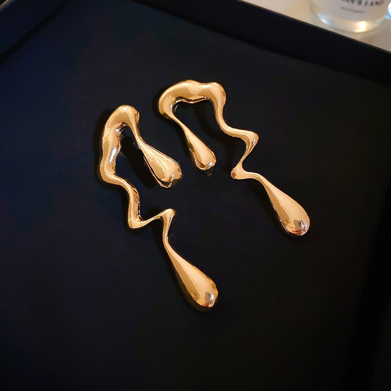 Pendientes de borla de flores transfronterizas de aguja de plata Pendientes de diseño de nicho europeo y americano Pendientes de temperamento de moda femenina Lujo ligero y de alta gama