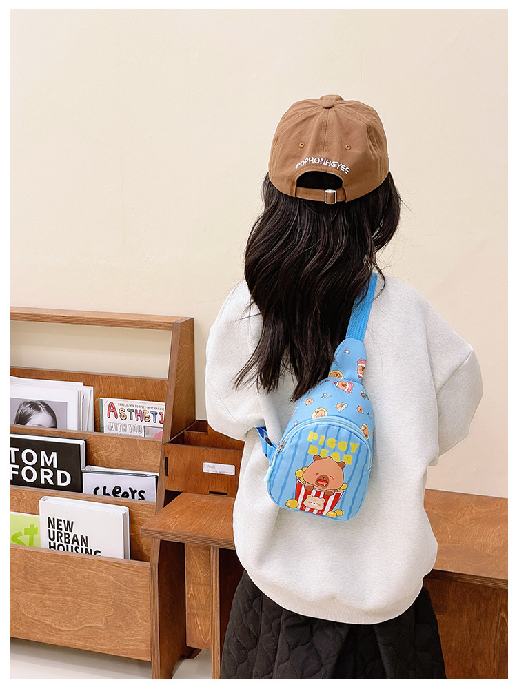 A new printed children's bag featuring cute and stylish Japanese cartoon boys' and girls' chest bags and Capibara baby coin purse undefined