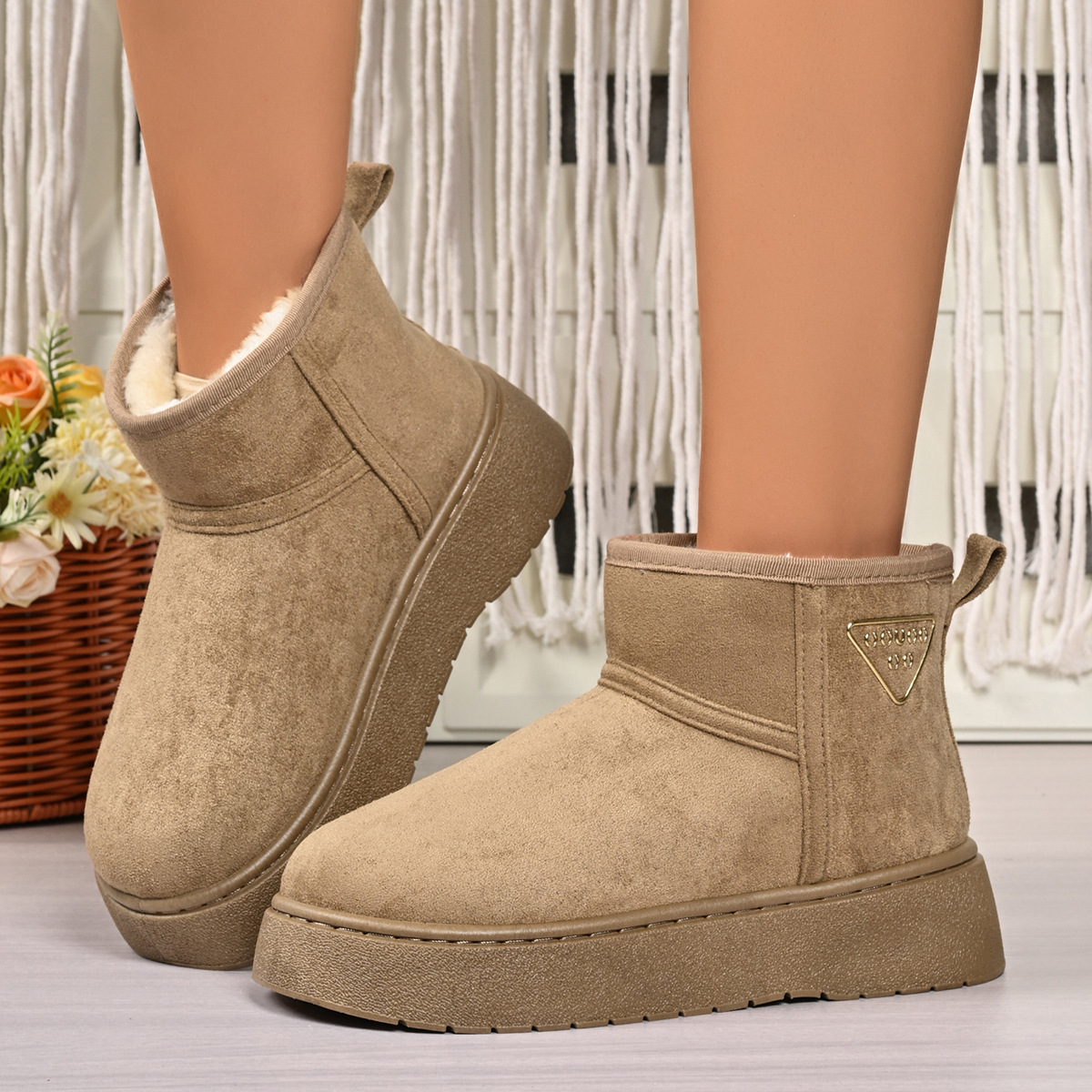 厚底雪地靴女2025冬季新款加绒加厚保暖棉鞋跨境大码休闲套筒棉靴