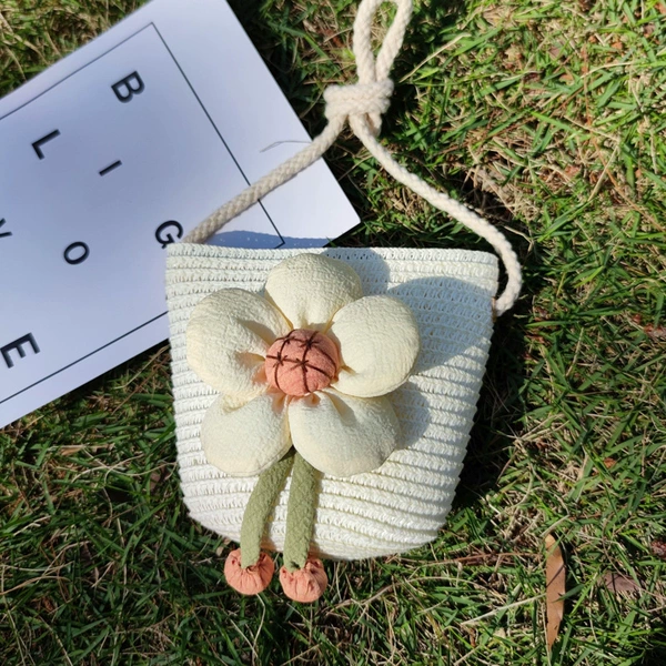 White flower shell