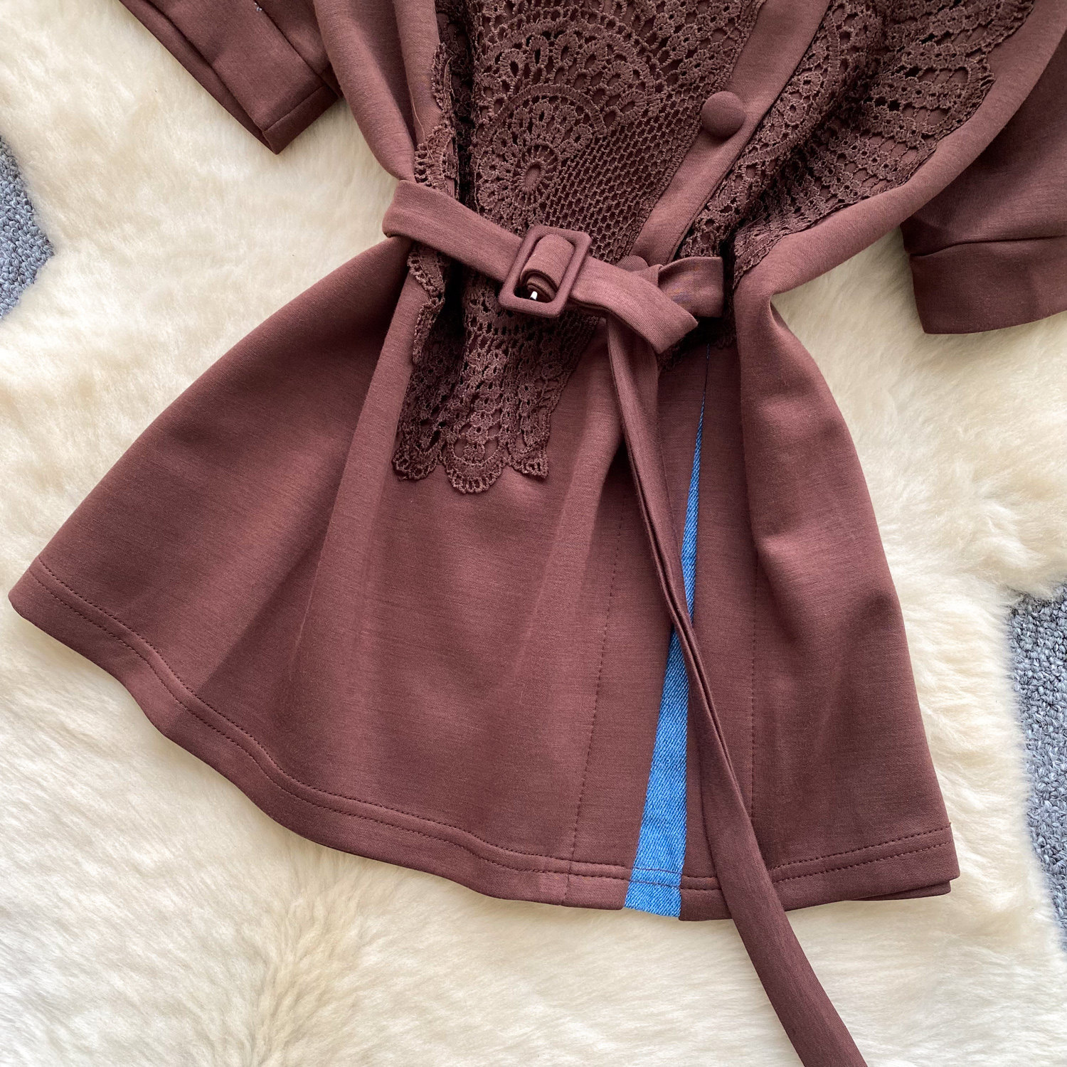 Women's Clothing Women's Style Loose Breathable Shirt Peter Pan Collar Lace Patchwork Design Short Sleeved Waist Cinching Top For Commuting_ecoleips.com
