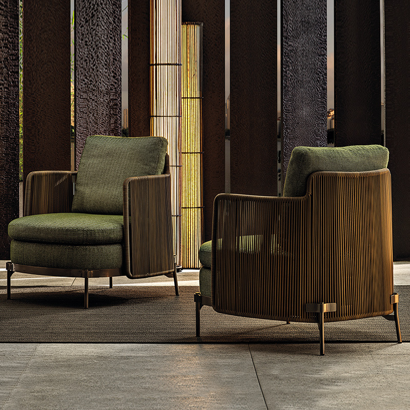 Diseñador de sofá al aire libre nórdico silla de lujo ligera trenzada de caña villa área de alojamiento residencial hotel patio área de ocio muebles