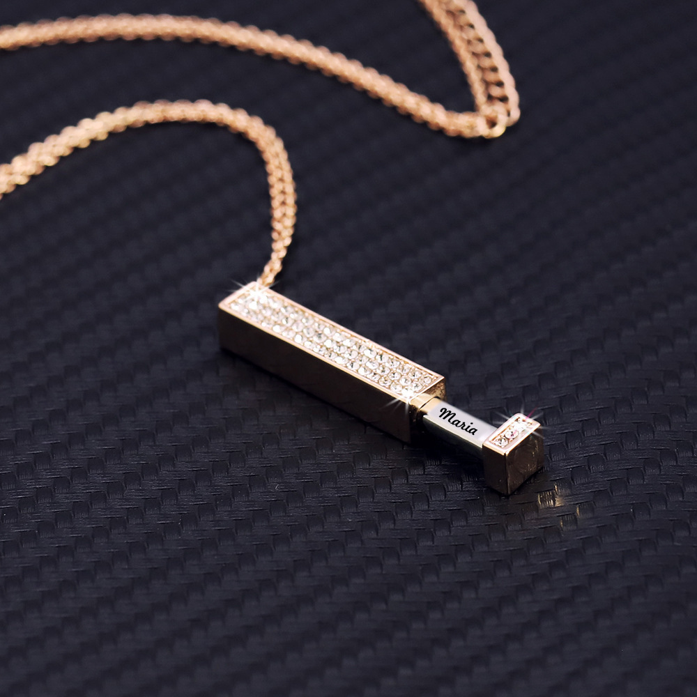 Necklace Image 9