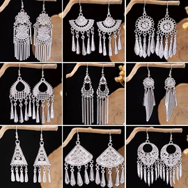 耳环;耳钉;项链