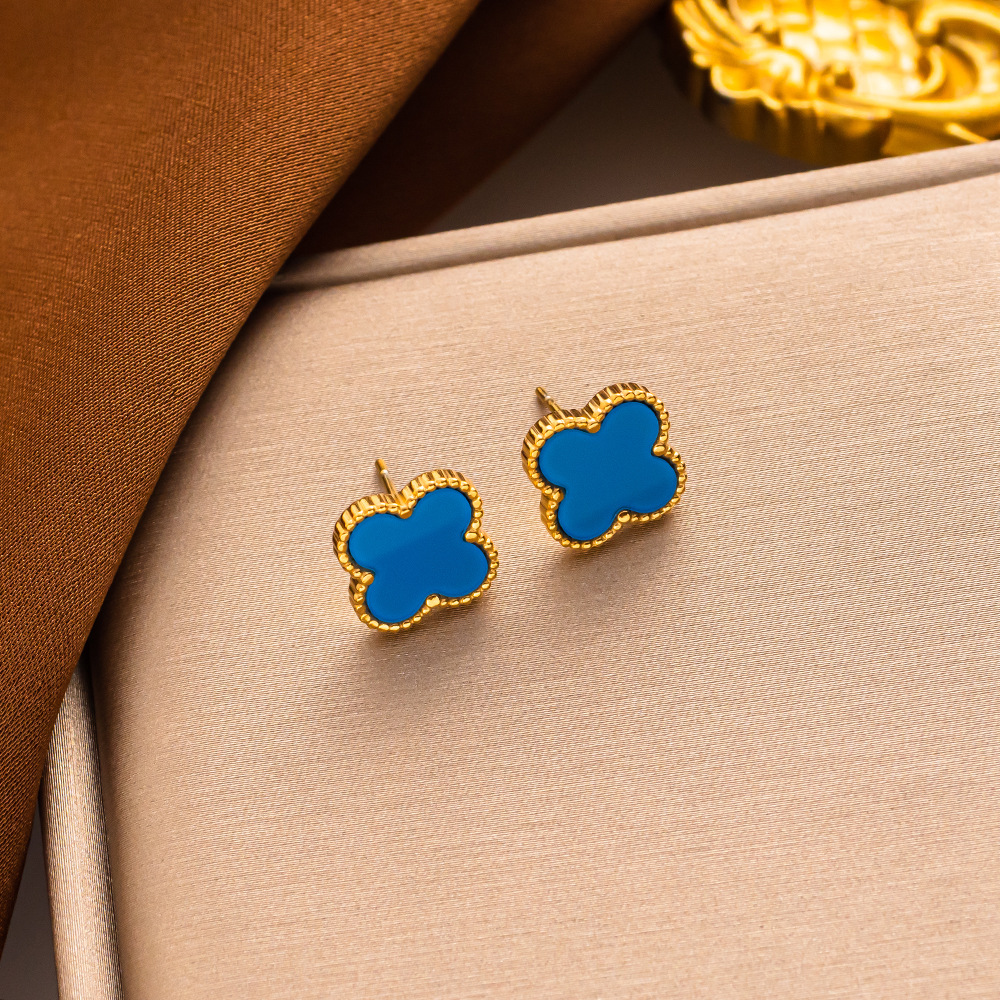 Celebridad de Internet nueva pulsera de trébol de cuatro hojas hembra Corea del Sur simple ins Cinco flores fritillary buena suerte trébol de cuatro hojas pulsera de acero de titanio cadena