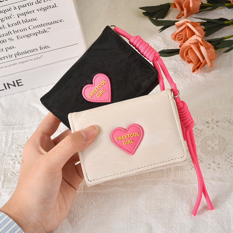 Cartera de cuerda ~ estilo coreano INS cartera de amor para mujeres cartera de damas corta simple al por mayor 30% descuento estudiantes