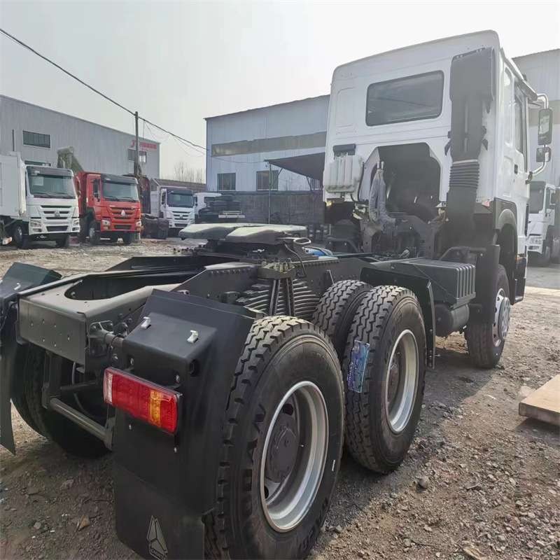 Howo Tractor Truck Howo 10-Wheel Mining Dump Truck Howo Refurbished and Remanufactured 371 Horsepower Heavy Truck