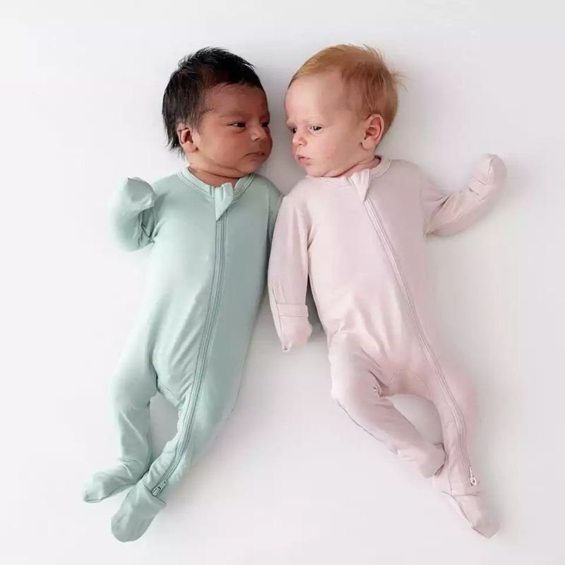 Dropshipping Summer Clothing, Thin, Soft and Skin-Friendly, New Bamboo Fiber Foot-Covering Baby Double Zipper Romper for Newborns