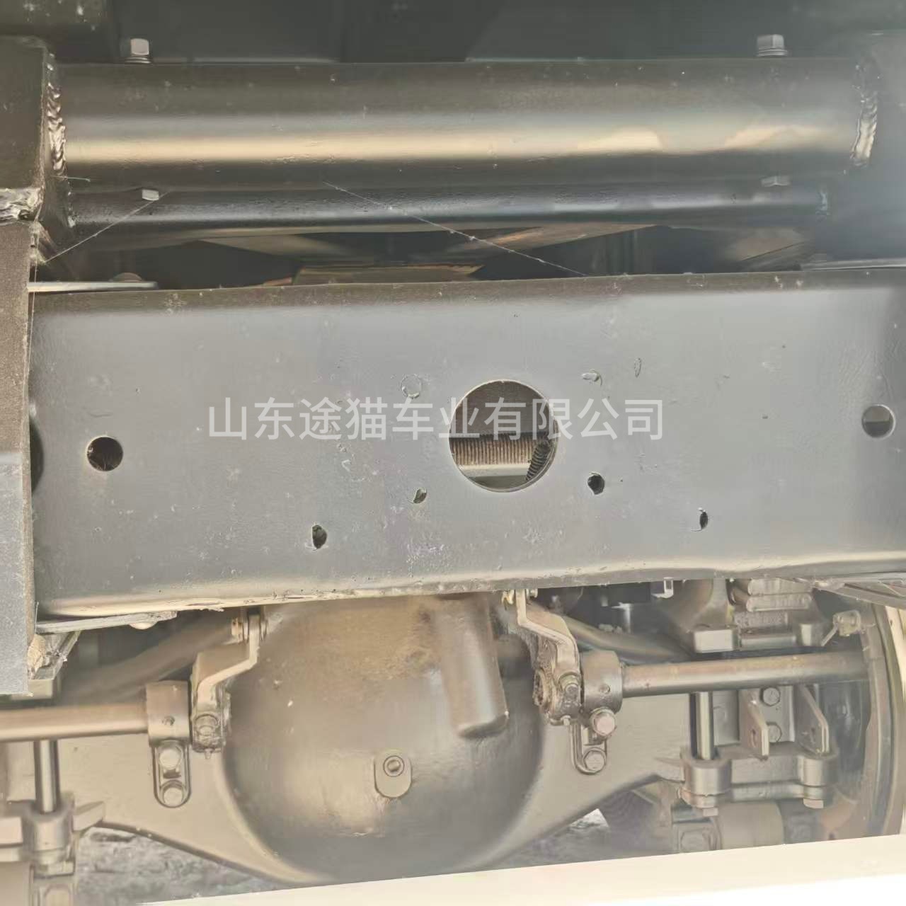 Manufacturer Delong F30008×4 Dump Truck for Mining, Earthmoving, and Sand and Gravel Engineering, Cross-Border