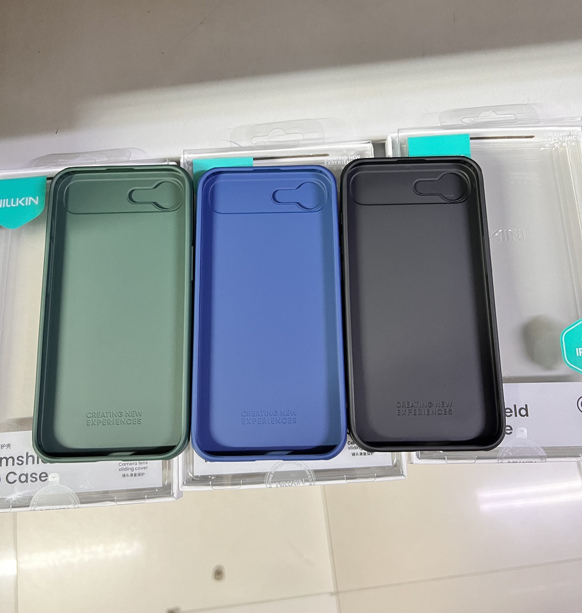 Ốp lưng Nillkin cho iPhone 16e có nắp trượt bảo vệ ống kính chống nhìn trộm — Gương đen PRO màu đen, Gương đen PRO xanh lam, Gương đen PRO xanh đậm, Apple IPHONE 16E/17E chi tiết 13