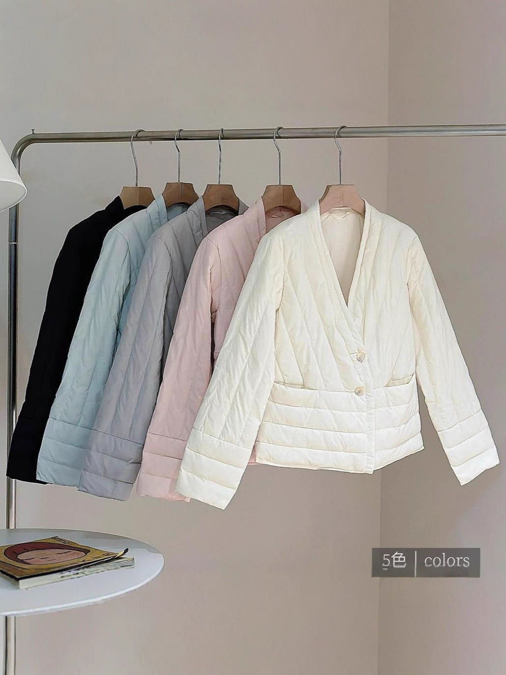 Transfronterizo Tik Tok chaqueta de plumón blanca para mujeres corto y ligero revestimiento coreano caliente cuello en V chaqueta casual