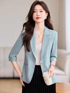 �¿��Ϳ�С���b�{ɫС���b����Ů�ļ�����2025�¿��n���Ƀ������b